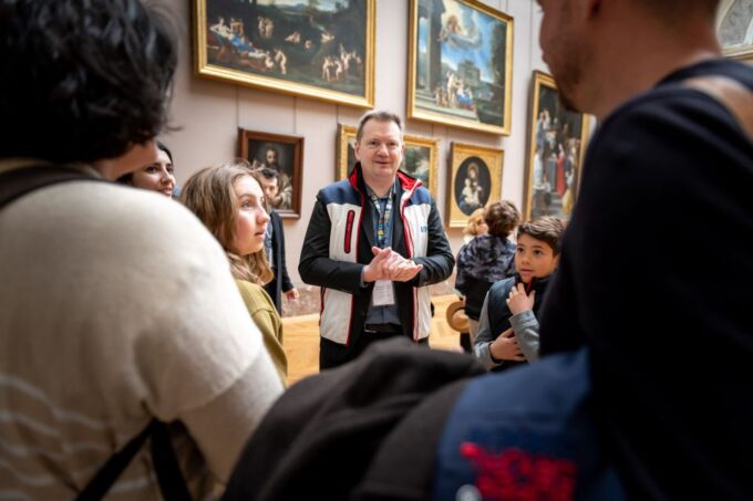 Paris: Louvre Private Family Tour for Kids + Reserved Entry - Frequently Asked Questions
