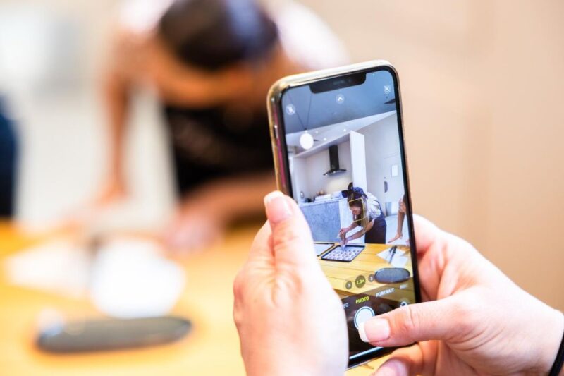 Paris: Macaron Class at Galeries Lafayette - Baking Experience and Learning