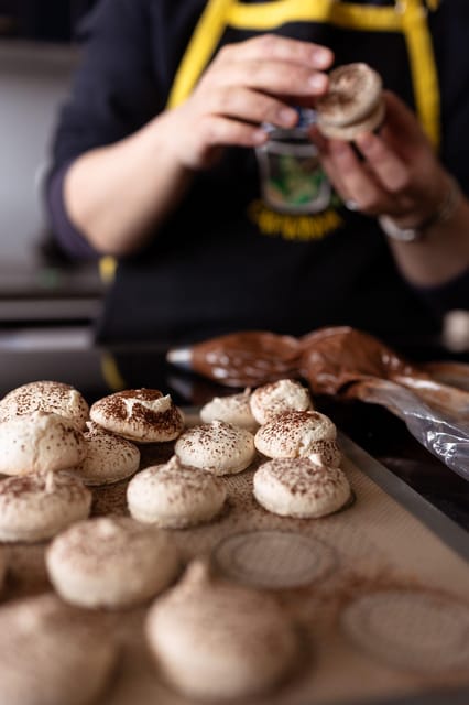 Paris: Macarons Class in a Parisian Home - Location and Accessibility