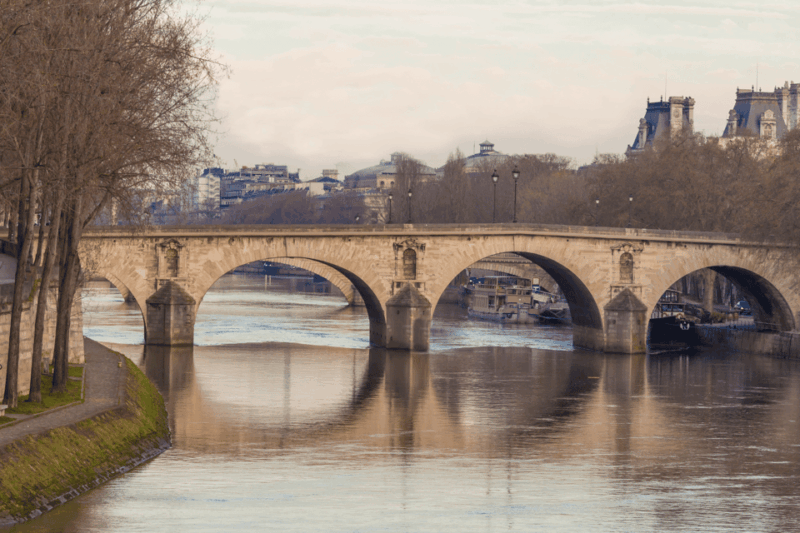 Paris: Marais District Walking Tour With a Local Guide - Important Information
