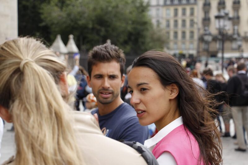Paris: Marais Without Crowds. Guided Tour in a Small Group - Exploring Jewish Culture, WWII History, and LGBT Heritage