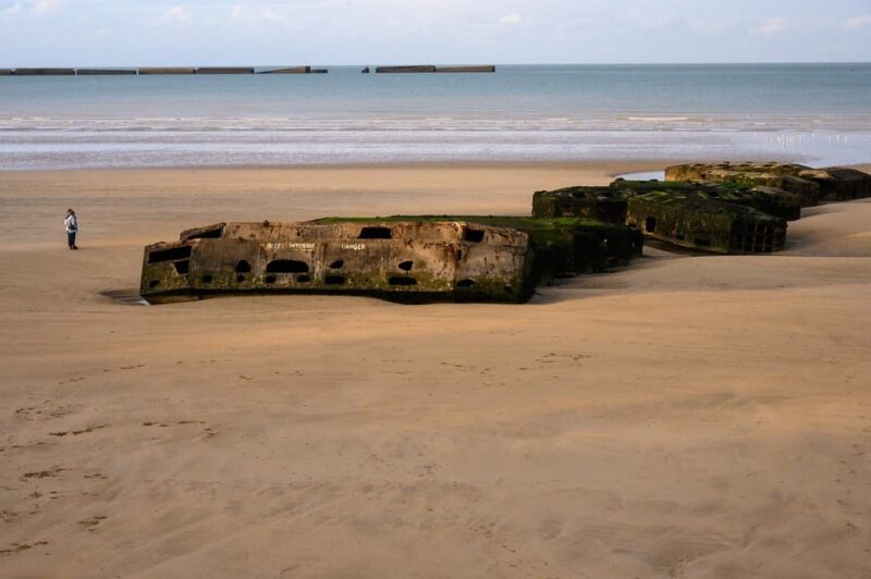 Paris: Mont Saint-Michel and Omaha Beach Day Trip - Visiting Mont Saint-Michel