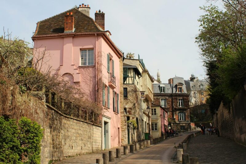 Paris: Montmartre, Champs Elysees, Trocadéro Walking Tour - Key Points