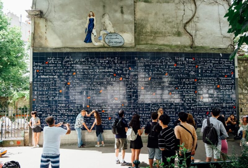 Paris: Montmartre Guided Tour at Night -Limited Tour Series - Tour Description