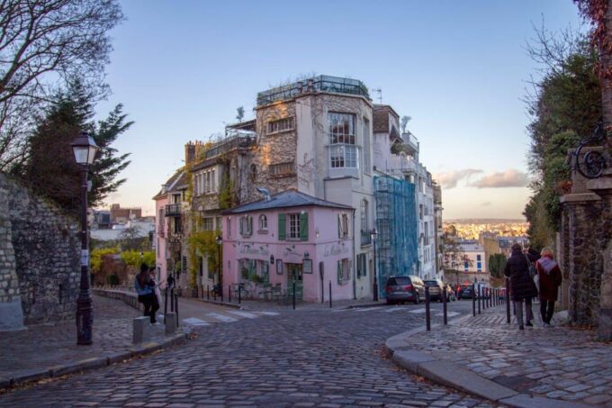 Paris: Montmartre Guided Walking Tour and Seine River Cruise - Seine River Cruise Details