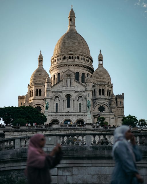 Paris: Montmartre Highlights Walking Tour in 1h30 - Key Points