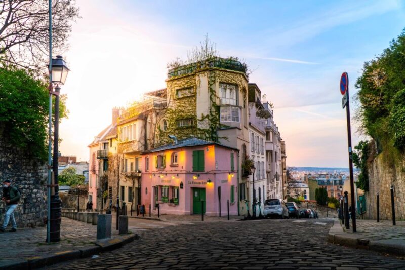 Paris Montmartre Highlights Walking Tour - Small Group - Moulin Rouge