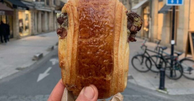 Paris: Montmartre Pastries Food Tour With 6+ Tastings - Ask Away