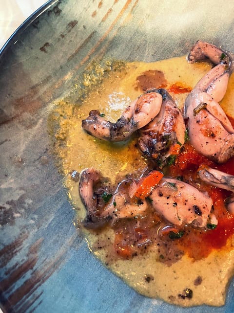 Paris: Montmartre Private Food Tour With Transfers and Guide - Exploring Montmartres Charming Neighborhood