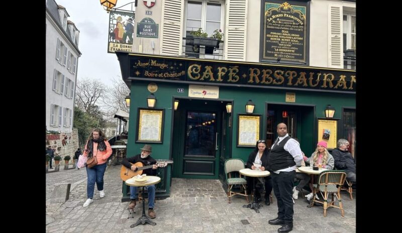 Paris: Montmartre Tour With Sacré-CœUr (Wine Tasting Option) - Itinerary Highlights