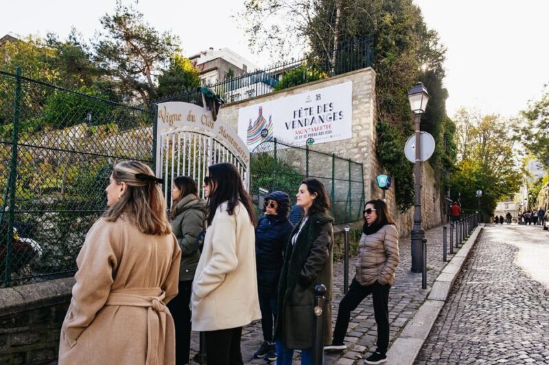 Paris: Montmartre Walking Tour With a Guide - Tour Experience and Reviews