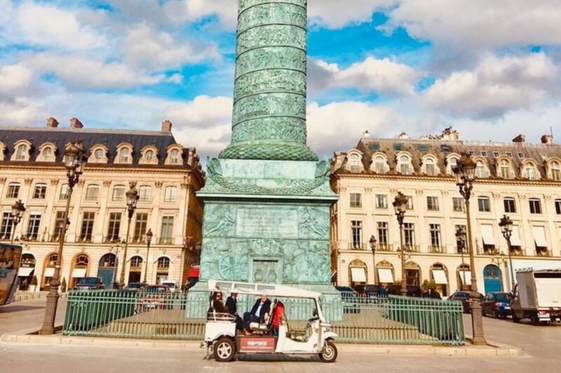 Paris: Most Iconic Monuments Guided Tour by Tuk Tuk - Tour Highlights