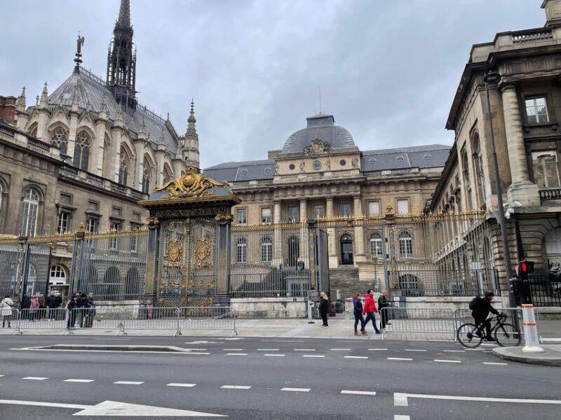 Paris: Notre-Dame Cathedral Exterior Guided Tour - Key Points
