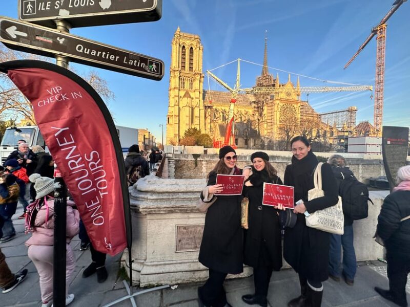 Paris: Notre Dame Cathedral Exterior Tour With Free Entry - Itinerary and Meeting Point