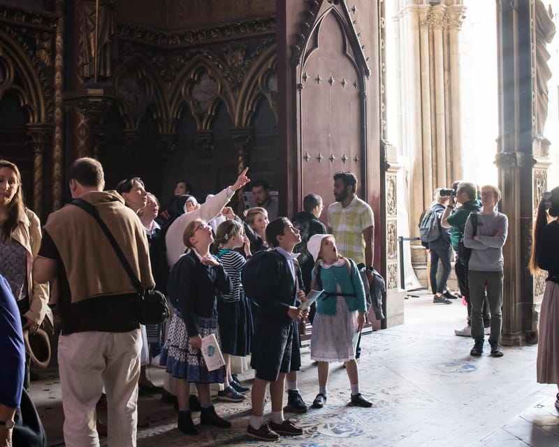 Paris: Notre Dame Exterior Guided Tour With Expert Guide - Key Points