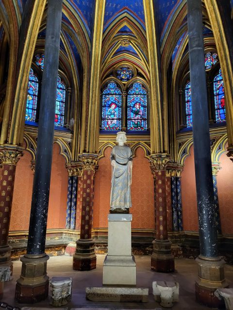 Paris: Notre Dame Exterior Walking Tour With Sainte Chapelle - Ask Away