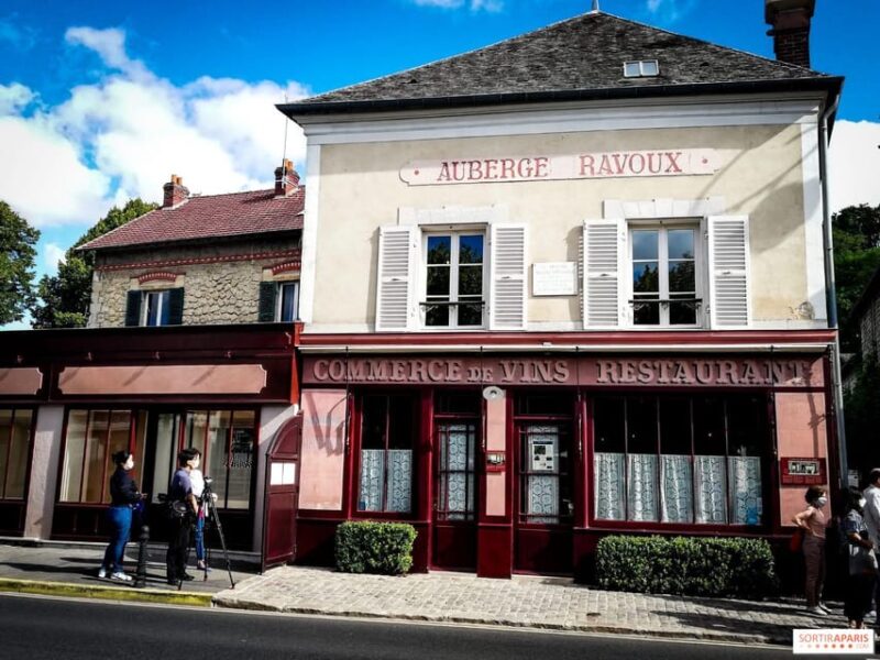 Paris: On Van Goghs Footsteps in Auvers-Sur-Oise Day Tour - Step Into the Town Halls Van Gogh Legacy