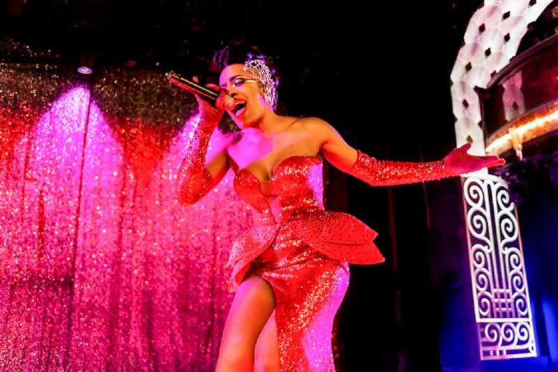 Paris: Paradis Latin Cabaret Show for Guests Aged 25 & Under - Dress Code and Age Restrictions