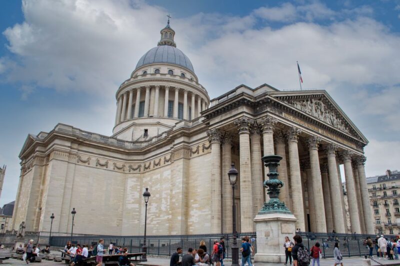 Paris Private Custom Tour: Half-Day With a Local Guide - Features and Inclusions