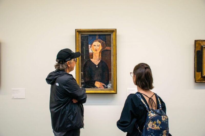 Paris Private Custom Tour: Half-Day With a Local Guide - Languages and Accessibility