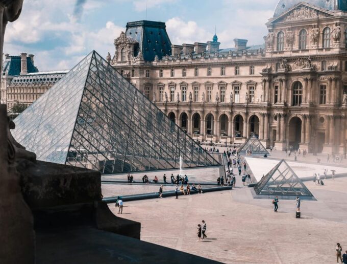 Paris: Private Customized 2-Hour Walking Tour With a Local - Customer Feedback and Ratings