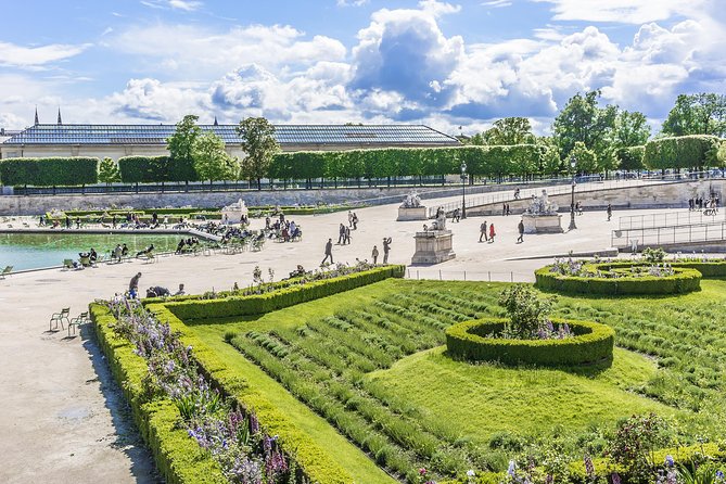 Paris Private Day Tour & Seine Cruise for Kids and Families - Parisian Café Breakfast