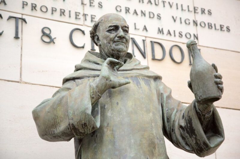 Paris: Private Day Trip to Champagne With 8 Tastings & Lunch - Guided Tour and Masterclass on Champagne