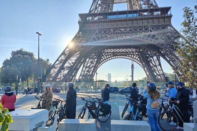 Paris : Private electric bike tour with wine and cheese tasting - Who Will Love This Tour?
