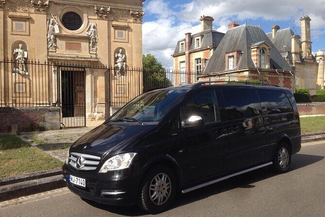 Paris Private Full Day 7 Iconic Sights City tour by Mercedes - Who Should Consider This Tour?