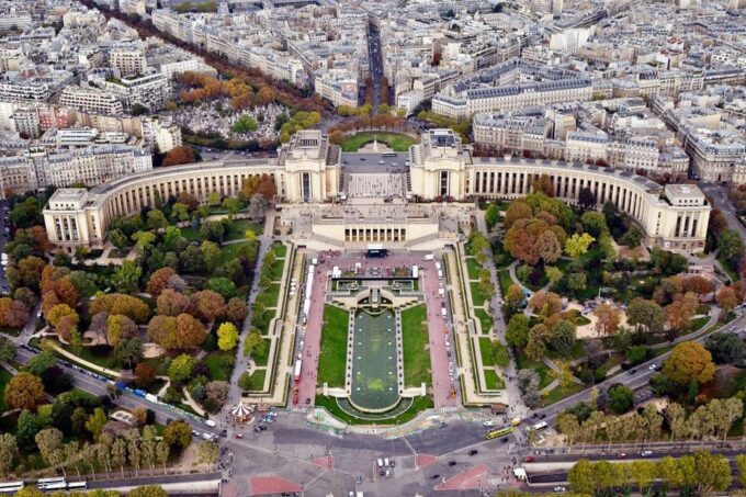 Paris Private Full Day 7 Iconic Sights City Tour by Mercedes - Important Information for Travelers