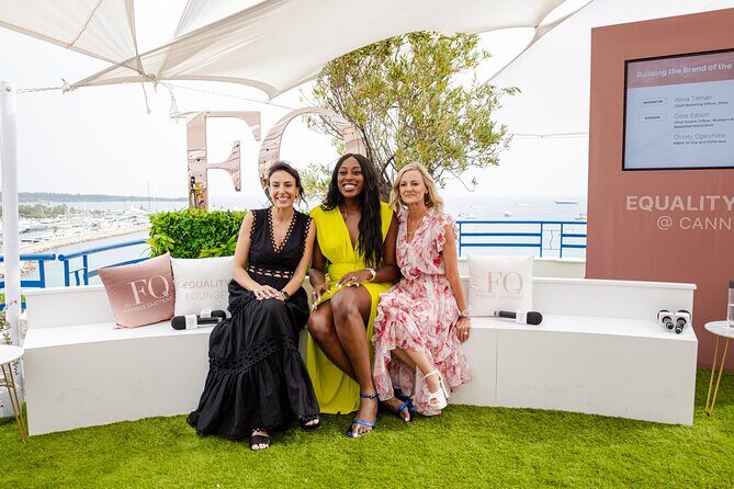 Paris Private Guided Professional Photoshoot - Who Will Love This Experience?