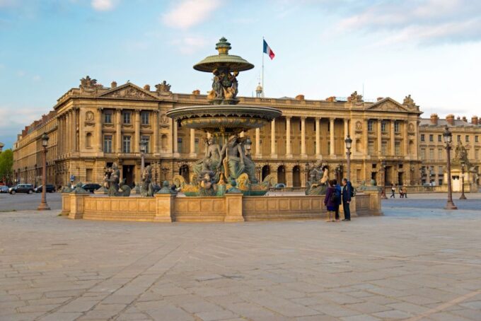 Paris: Private Guided Tour and Transfer to Airport - Frequently Asked Questions