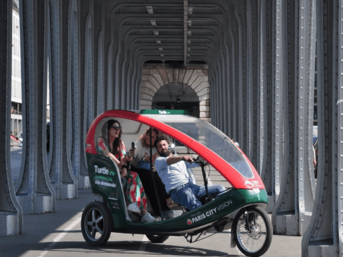 Paris : Private Luxury Rickshaw Tour With Hotel Pick-up - Customer Feedback