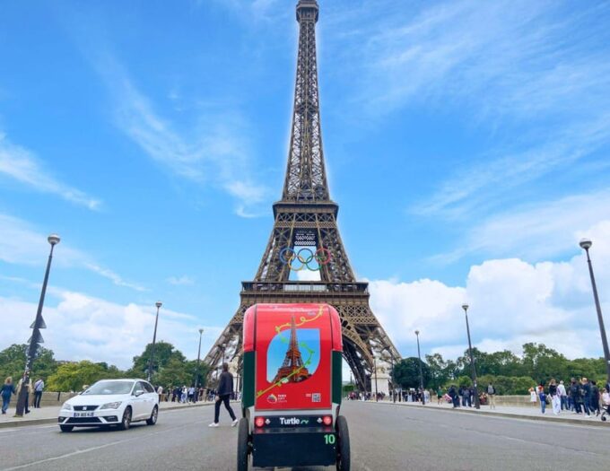 Paris : Private Luxury Rickshaw Tour With Hotel Pick-up - Sustainability and Eco-Friendliness