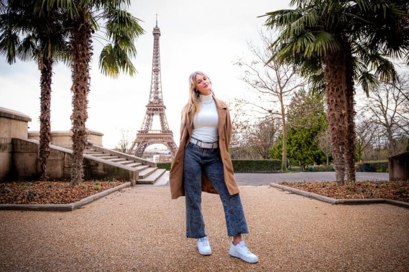 Paris: Private Photoshoot Near Any Chosen Landmark - Accessibility and Group Options