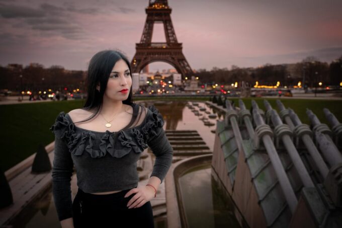 Paris: Private Photoshoot Near Any Chosen Landmark - Capturing Memorable Moments