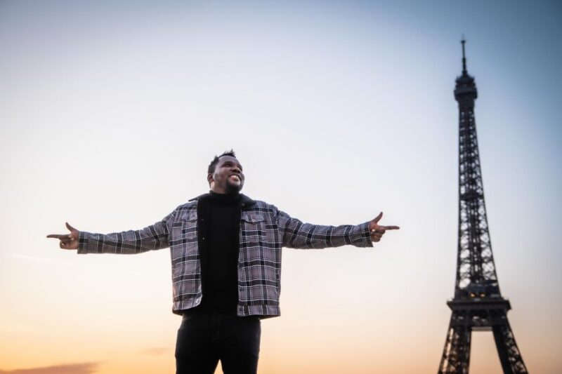 Paris: Private Photoshoot Near the Eiffel Tower - Additional Features