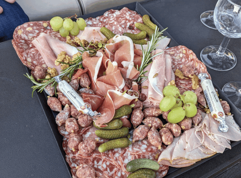 Paris: Private Sunset Sein Cruise With Aperitif and Pick-Up - Inclusions and Amenities
