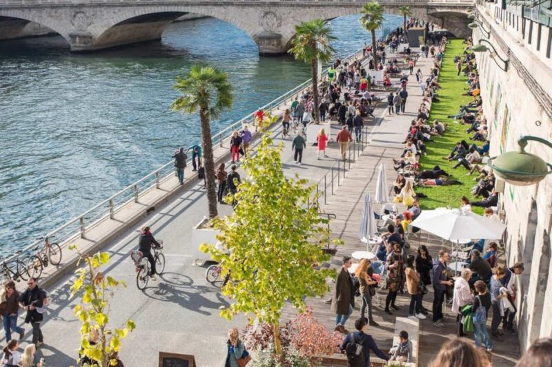 Paris: Private Tour With Locals – Highlights & Hidden Gems - Iconic Landmarks to Discover