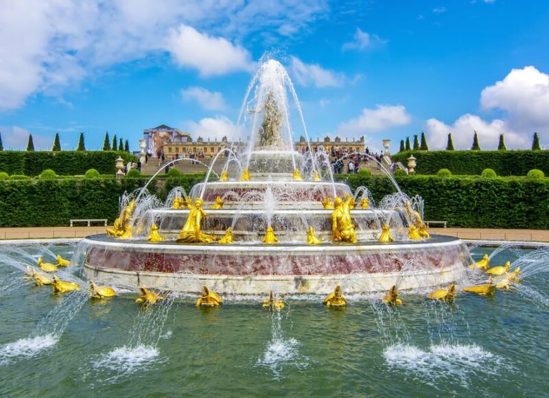 Paris: Private Versailles & Estate Marie Antoinette Day Trip - Exploring the Kings and Queens State Apartments