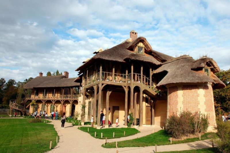 Paris: Private Versailles & Estate Marie Antoinette Day Trip - Important Tour Information