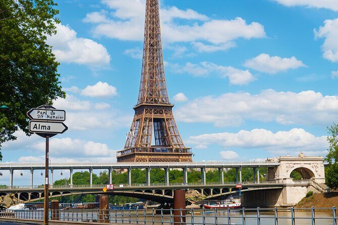 Paris: Private Vintage Sidecar Tour with Pick-Up at your Hotel - Experience Overview: A Ride Through Paris