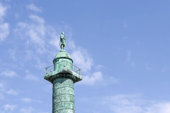 Paris Revolutionary Walking Tour: Iconic Sights & Stories - Customer Feedback and Ratings