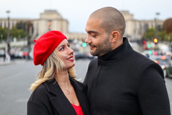 Paris: Romantic Photoshoot for Couples - Capturing the Eiffel Tower Magic