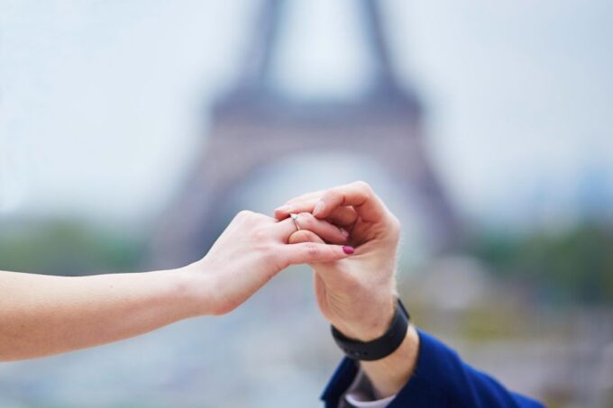 Paris: Romantic Photoshoot for Couples - Ask Away