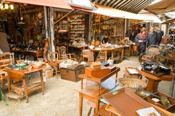 Paris: Saint Ouen Flea Market Guided Tour with Local Guide - The Experience in Practice