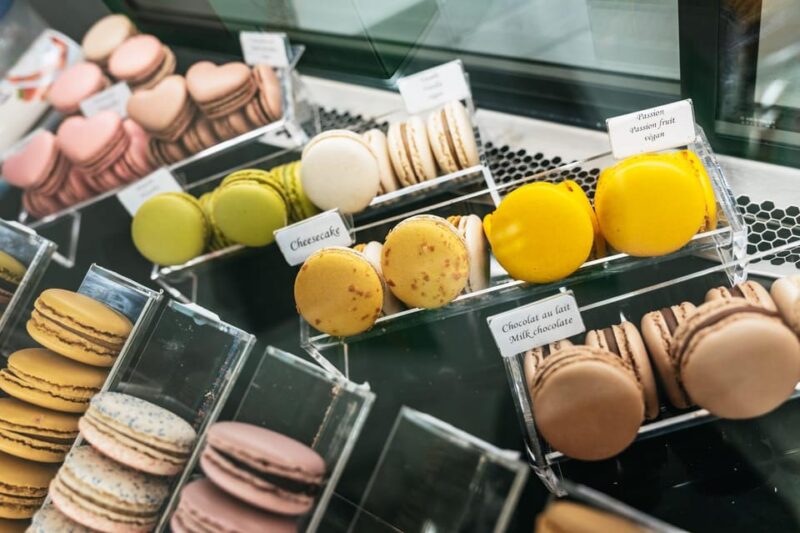 Paris: Seine Cruise and Macaron Tasting by the Eiffel Tower - Savor the Macaron Tasting Experience