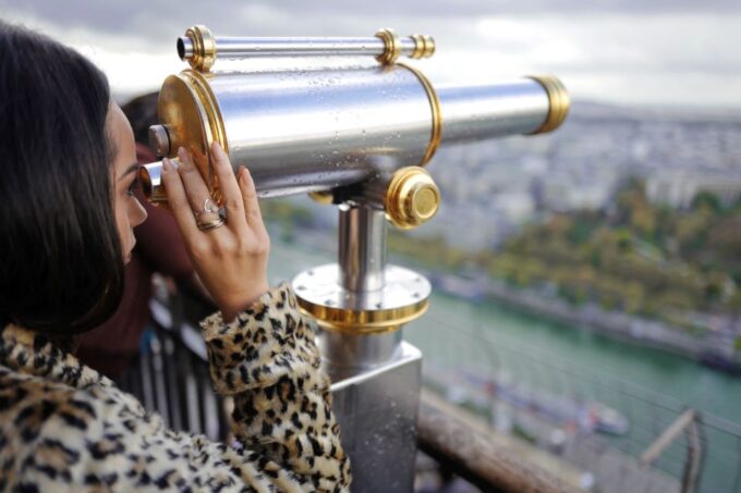 Paris: Seine Cruise With Snack/Optional Eiffel Tower Ticket - Ask Away