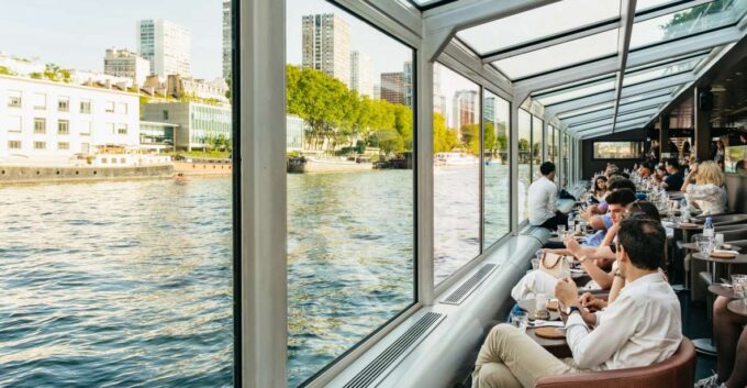 Paris: Seine River Panoramic Views Dinner Cruise - Frequently Asked Questions
