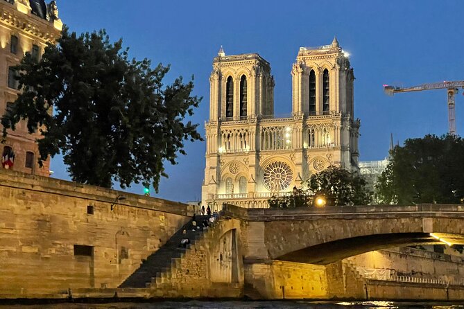 Paris Seine River Private Boat Tour - Memorable Experiences